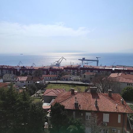 Sunny Apartment In Rijeka Extérieur photo
